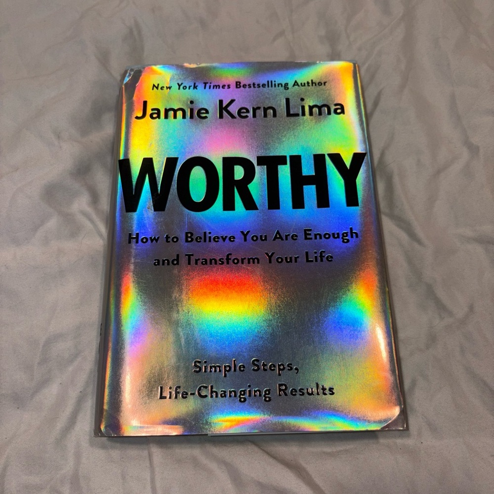 🏆 Free with Purchase Worthy by Jamie Kern Lima